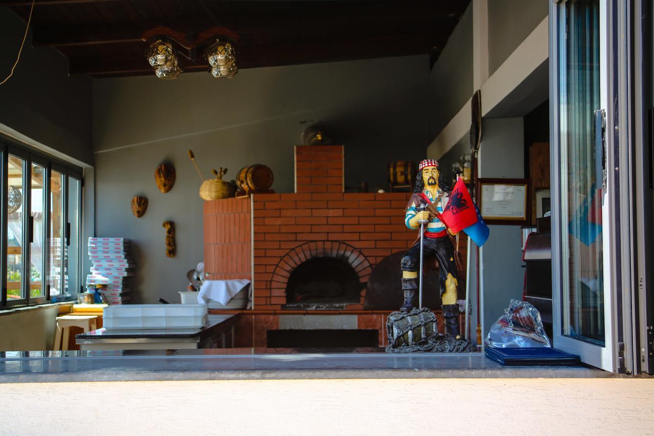 Hotel La Quercia Durres Ngoại thất bức ảnh