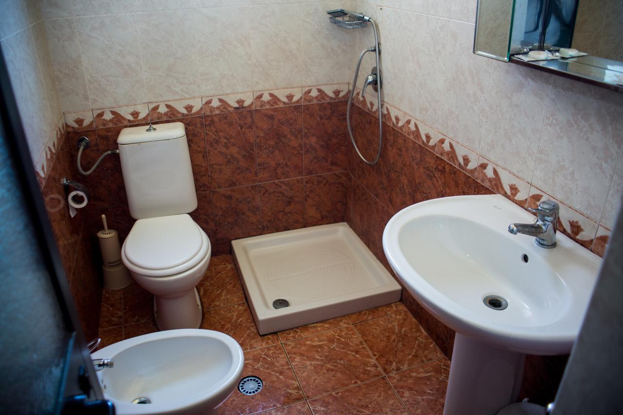 Hotel La Quercia Durres Phòng bức ảnh